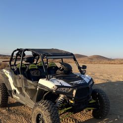 Rzr 1000