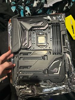 ASUS rog Maximus ix code motherboard and cpu