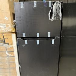 Brand New Frigidaire 30 in. 20 cu. ft. Garage Ready Top Freezer Refrigerator in Black