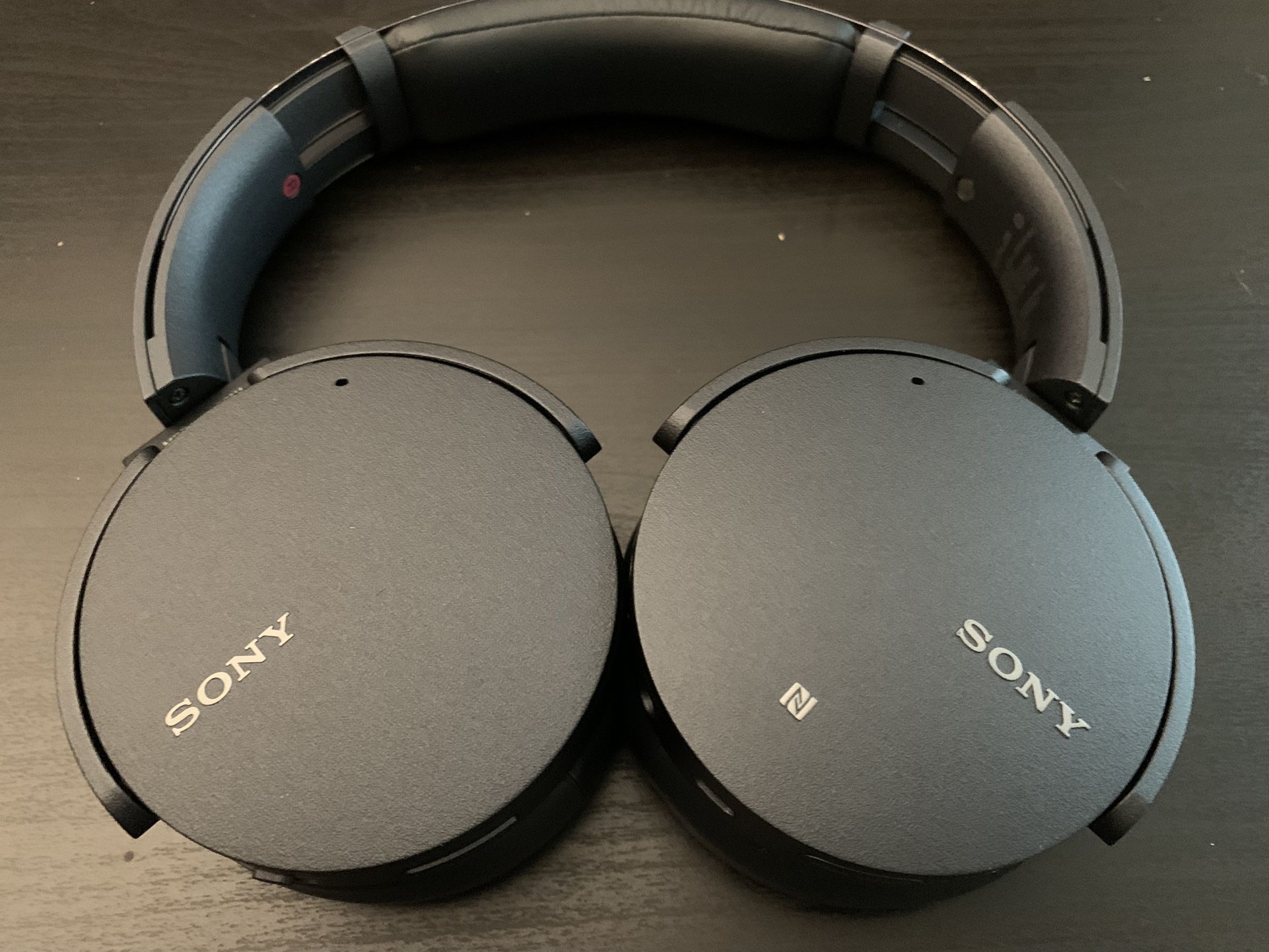 Sony XB950N1 Extra Bass Wireless Noise Canceling Headphones (Black) 