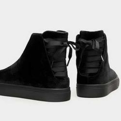 Zara Woman Velvet high top sneakers/ankle boots with lace-up detail size 37 (US 6.5) 