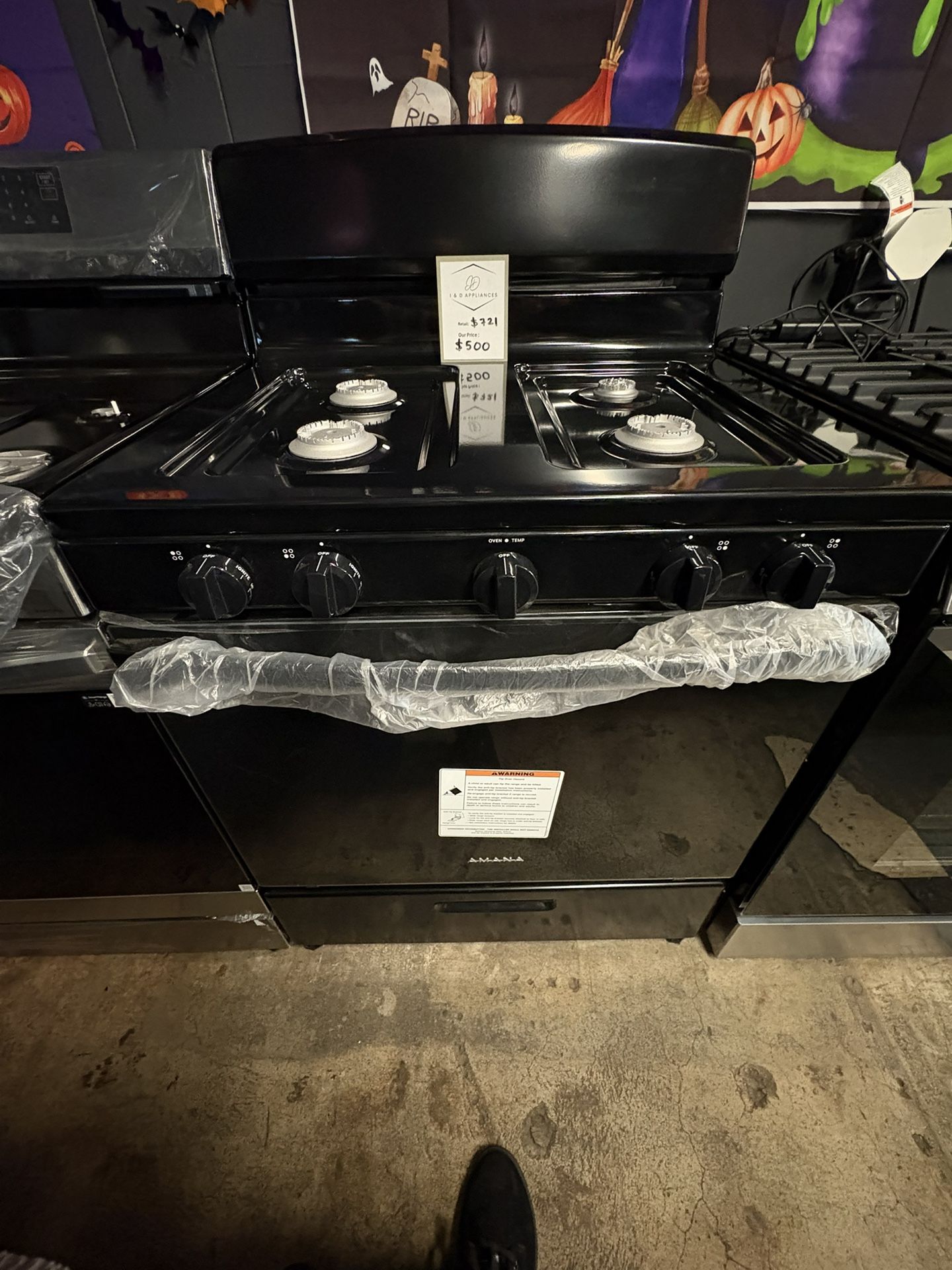 Amana 4 Burner Gas Range 👻🕷️