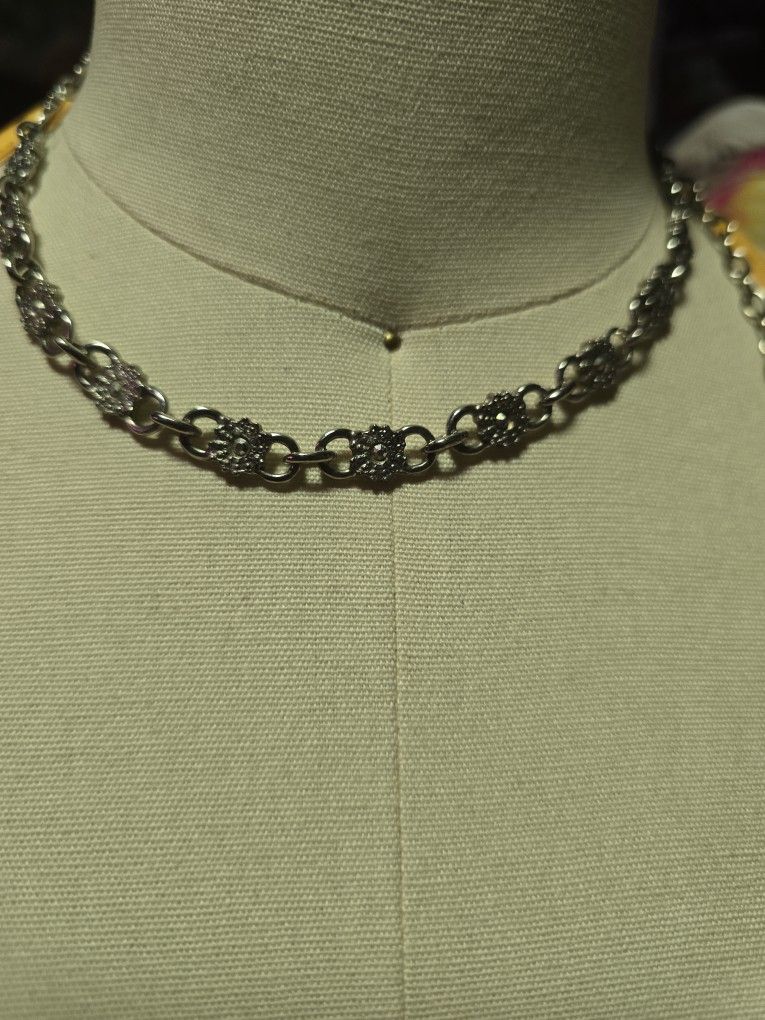 20 Inch Filigree Art Chain Necklace Daisy Oriental Patima Silver From The Limited