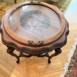 Wooden side table with removable glass top