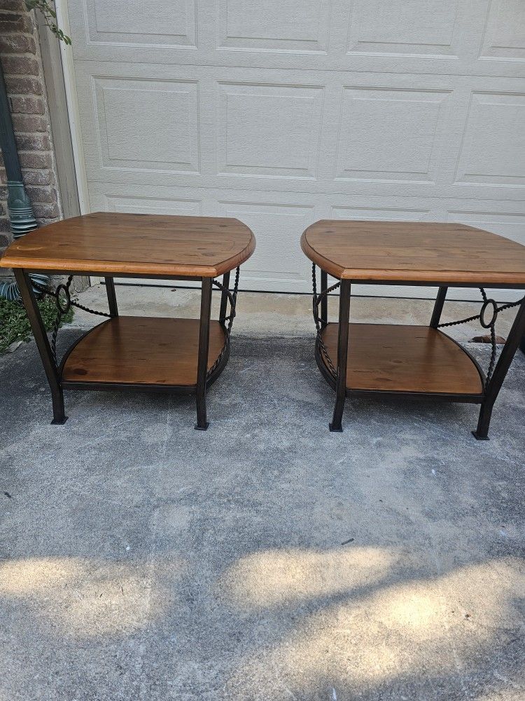 Set Of Side Tables / End Tables / Nightstands