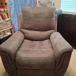 Recliner Chair 