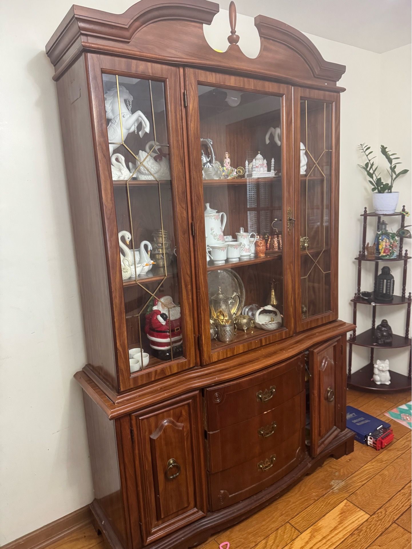 Dining table & China Cabinet