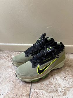 Nike men’s golf shoes size 10.5