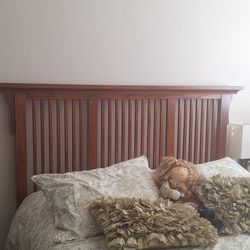 Queen SIZE Bed Frame