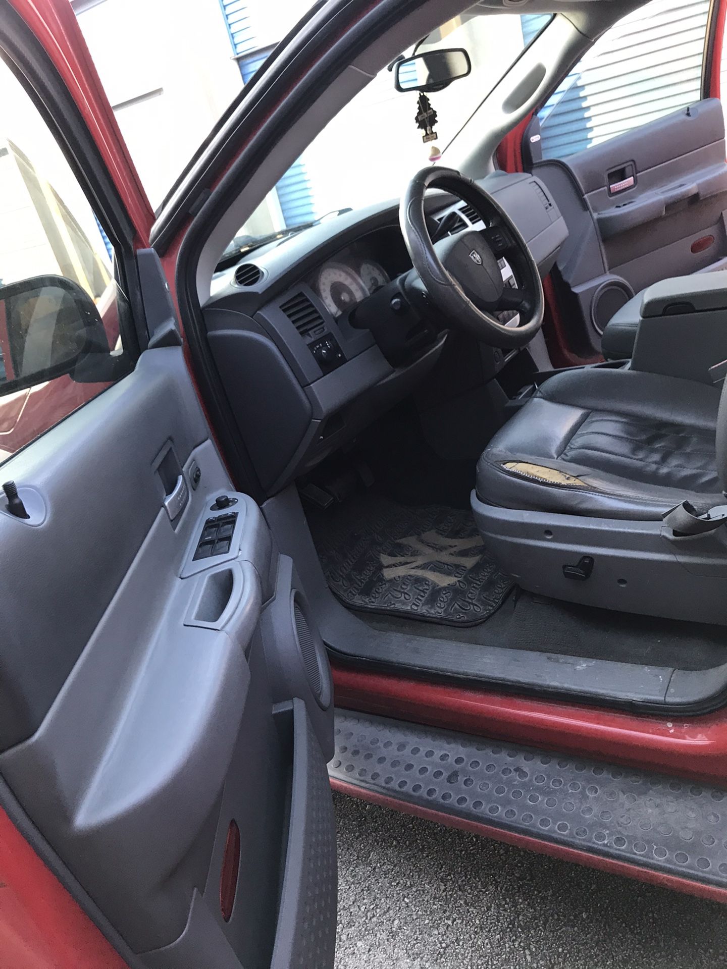 2004 Dodge Durango