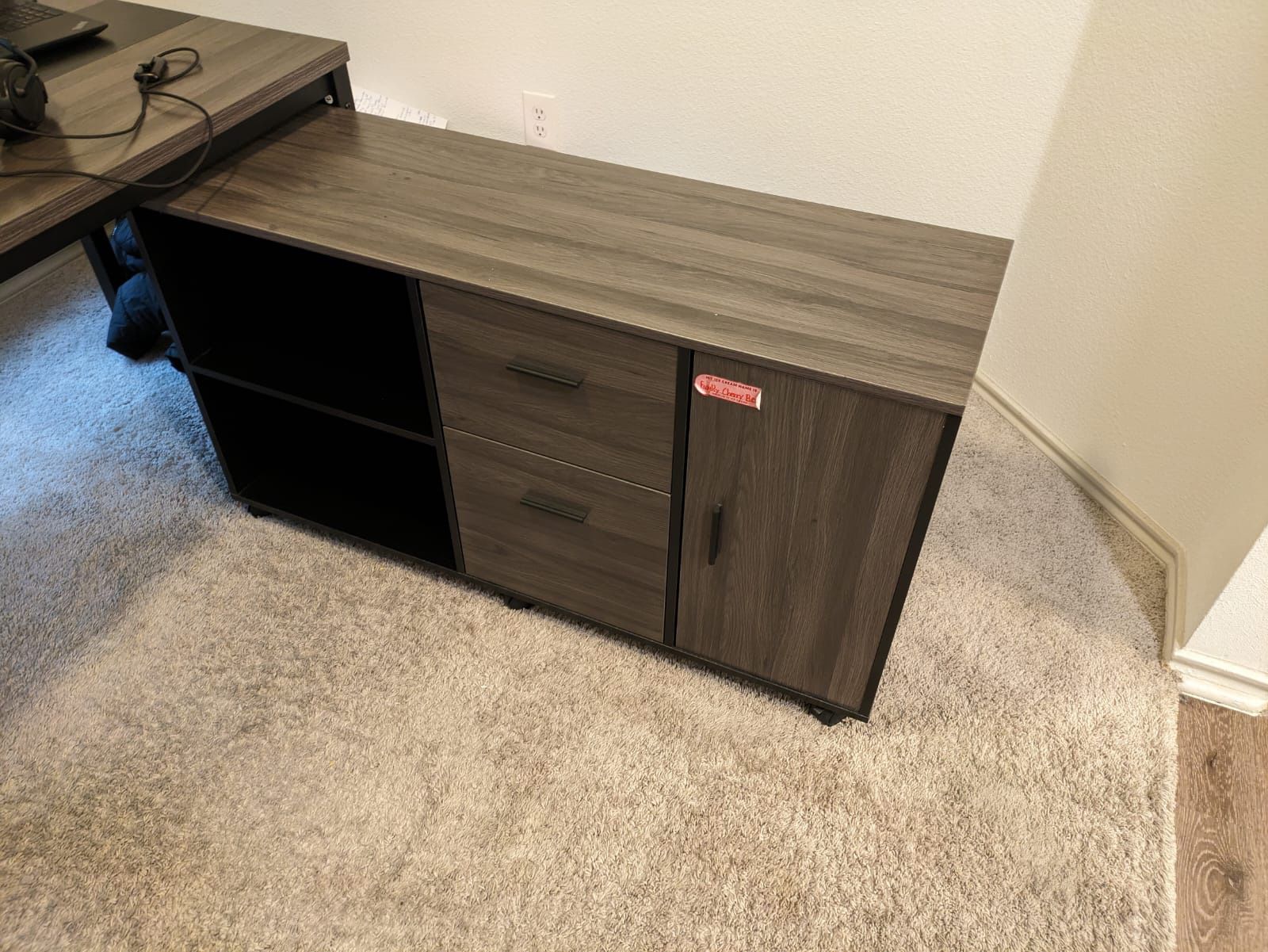 Office Desk With File Cabinet 