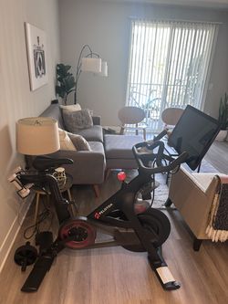 Peloton Bike