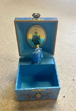 Cinderella Music Box (working)