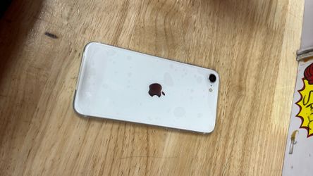 iPhone SE 2gen 64gb unlocked low battery msg