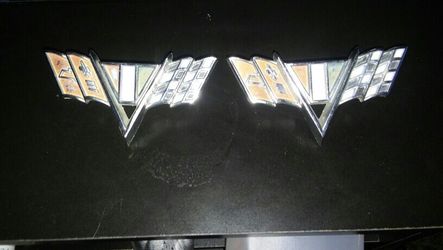 1967 chevy caprice emblems