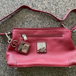 Tignanello Carry All Leather Shoulder Bag/Purse - NEW! LOVELY MOTHER ‘s DAY GIFT
