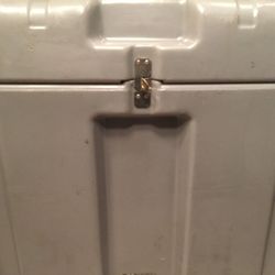 Hardigg Heavy-Duty Shipping Case (LARGE)