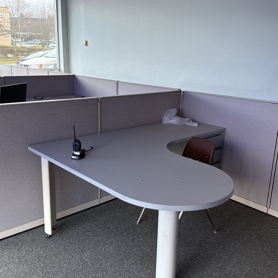 5 office Table For Free first Come First serve 