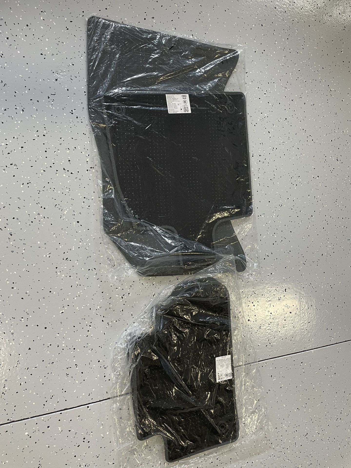 2019 Audi Q5 1st And 2nd Row Mats - New