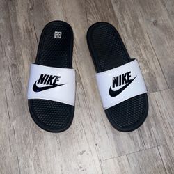 Nike Slides 