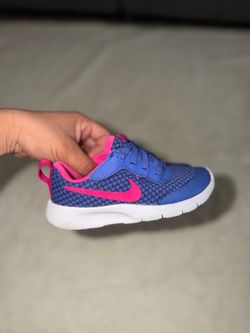 Girl nikes