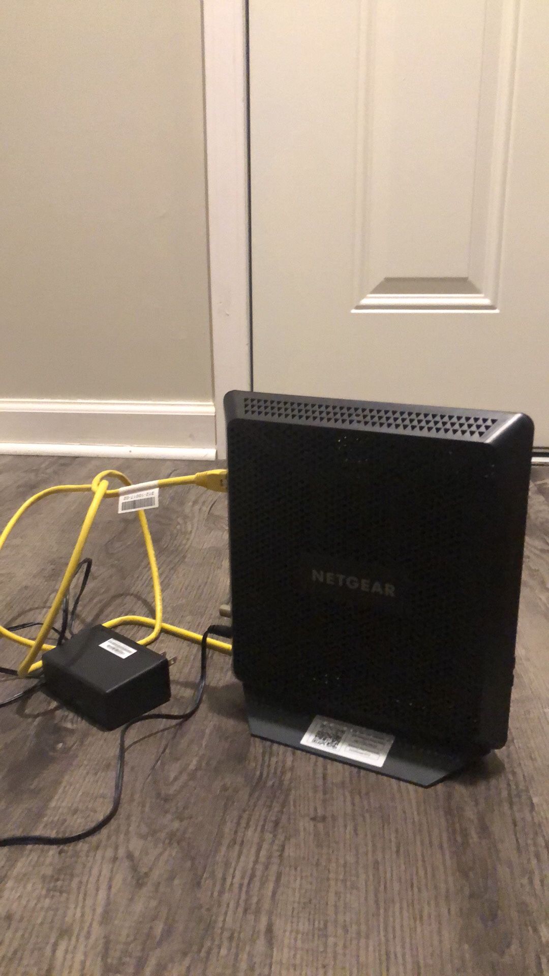 Netgear AC1900 Modem Router