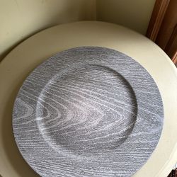 50 Faux wooden charger plates