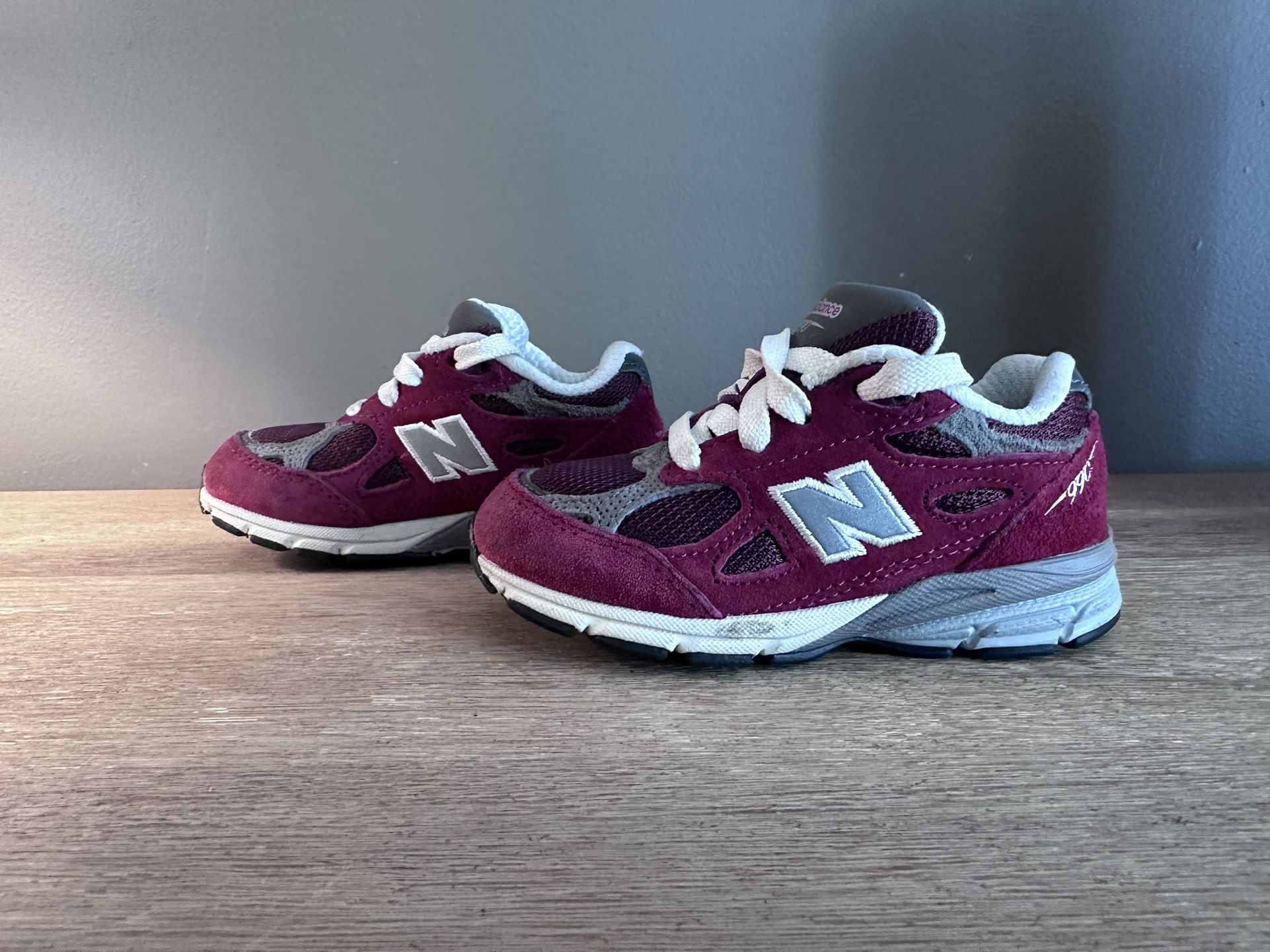 New Balance 990v3 Scarlet Marblehead Teddy Santis Size 7 New Balance is my new addiction! 990v3 Teddy Santis Scarlet  main image 4