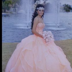 Quince Dress and Ramo 