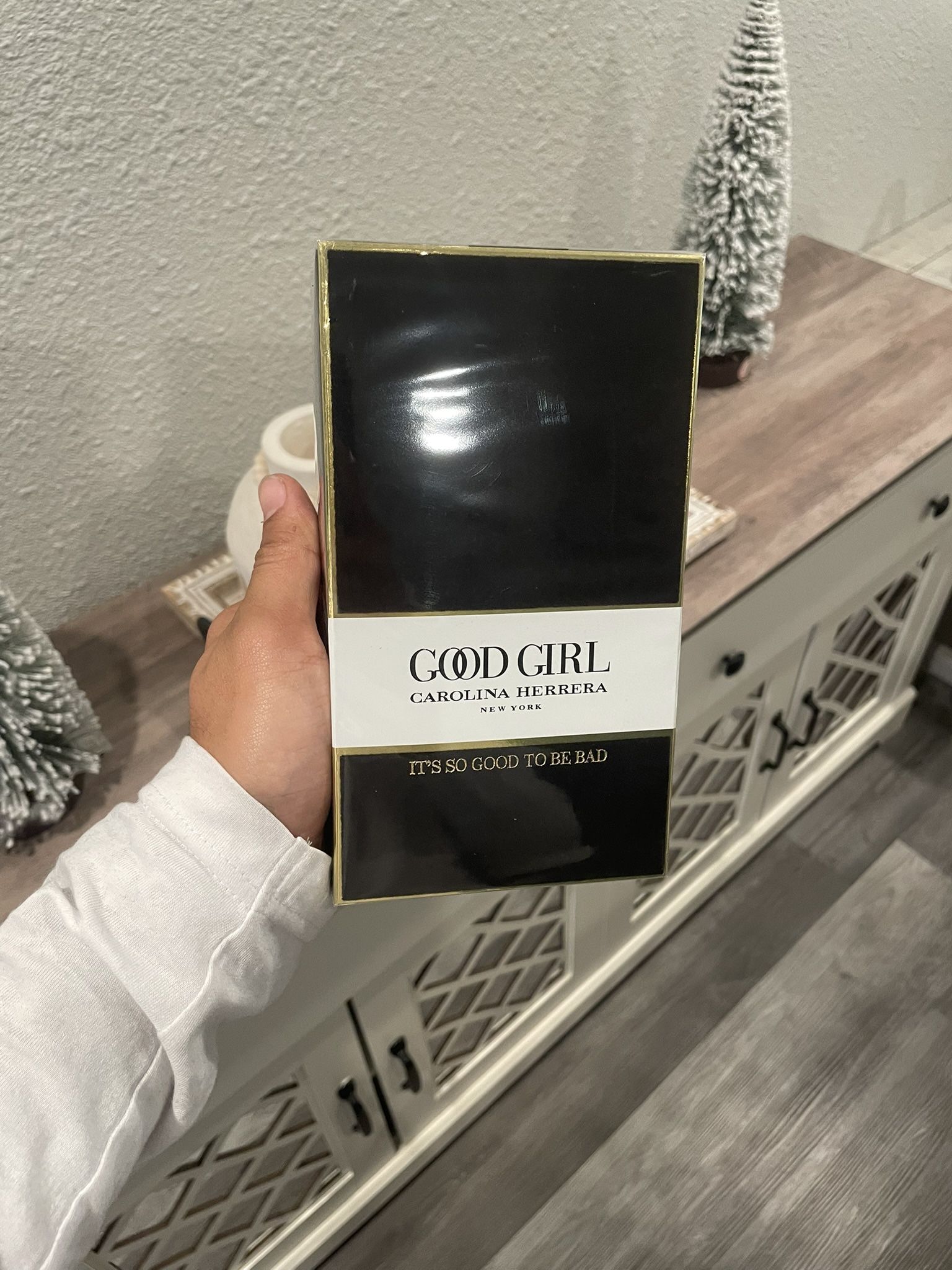 Carolina Herrera Good girl it’s so good to be bad perfume
