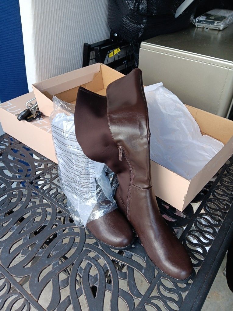 Ladies Boots
