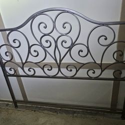 HEADBOARD QUEEN HEAVY IRON