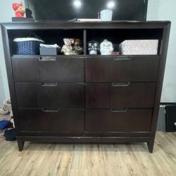Solid Wood Dresser 