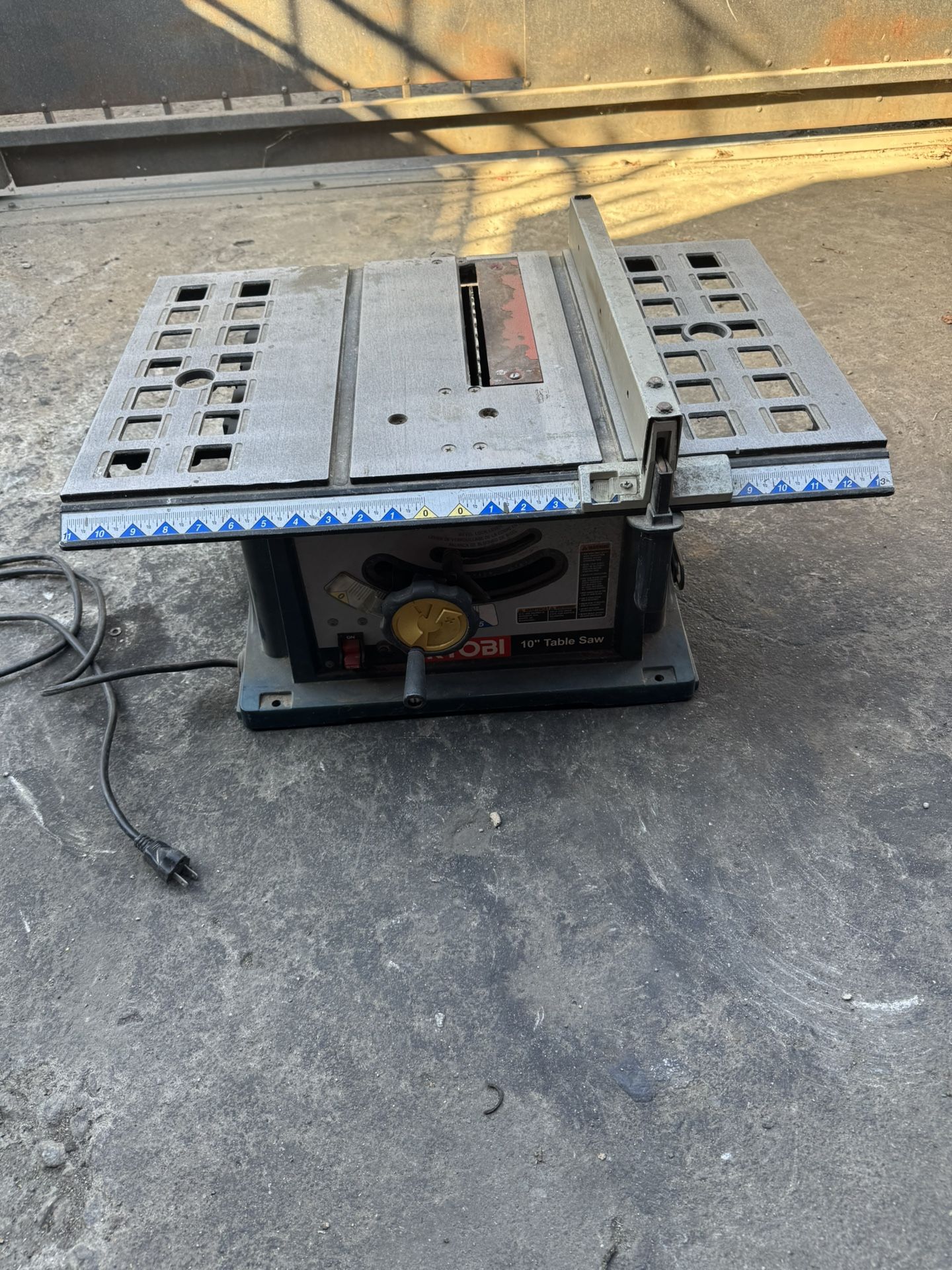 Ryobi Table Saw 10” Good Working Condition 