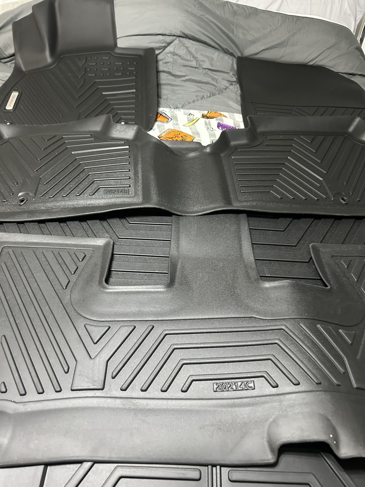 Hyundai Floor Mats Full Set! 