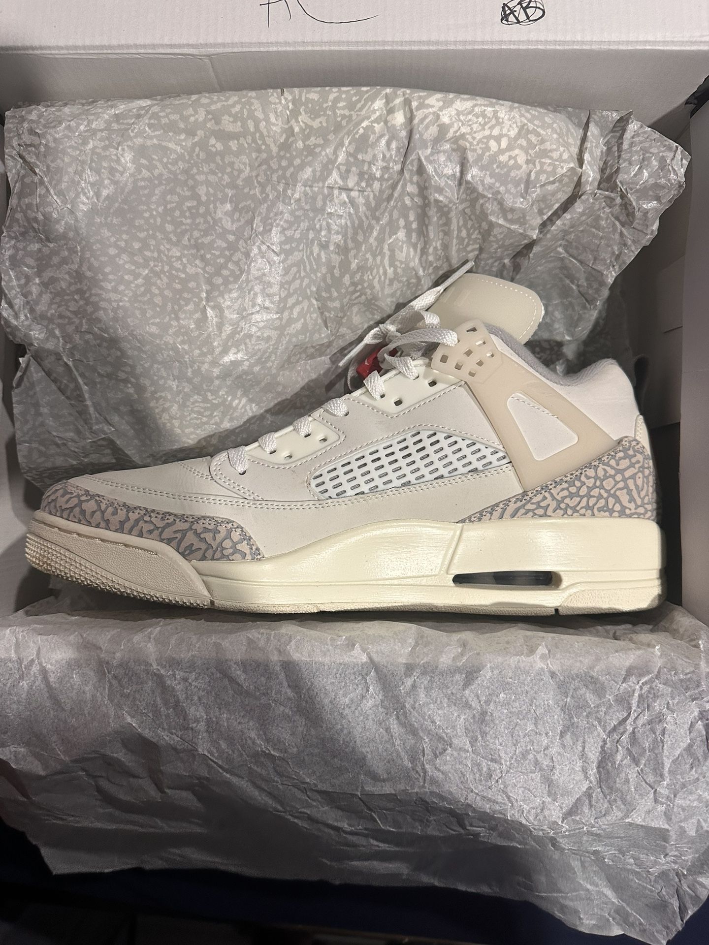 Jordan Spizike Low Cream