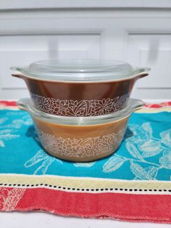 Pyrex woodland set