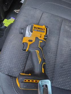 DEWALT 20V Max Brushless Impact Driver DCF850