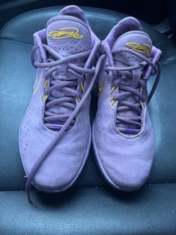 LeBron 21 size 10