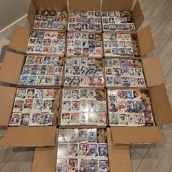 Massive 35,000+  football card lot!!! Panini, Pinnacle, Topps, Donruss....