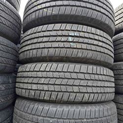 235 65 18 Set de Michelin Con 80% de Vida Las 4tires ✅️