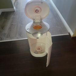 Munchkin Pal For Dirty Diapers