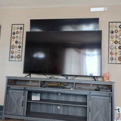 70 inch Vizio TV