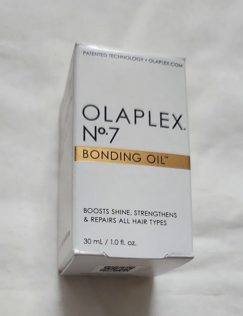 Olaplex No.7 Bonding Oil Boosts Shine Strengths & Repairs All Hair Types 1.0 fl. oz.