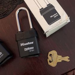 Master 6121 Long Shackle Keyed Alike Padlock