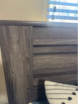 Bedroom set standard King