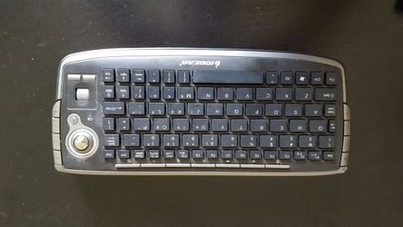 Iogear keyboard Iogear Compact GKM681R Wireless 2.4 GHz Keyboard