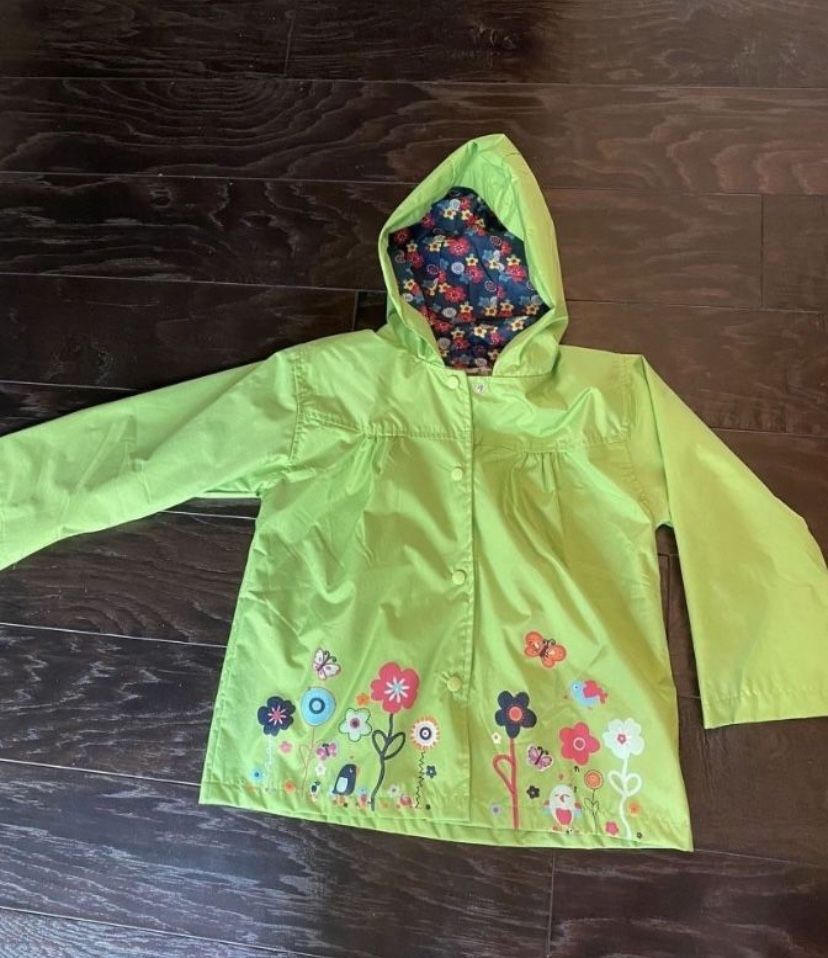 Size Girls 4/5 Rain Jacket Like New!!! $8