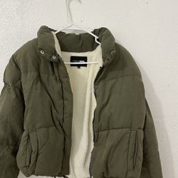 Cropped Olive Puffer Jacket