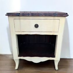 Nightstand (wood)